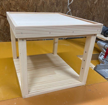 オリジナル家具オーダー　キャスター付きタイル張り棚